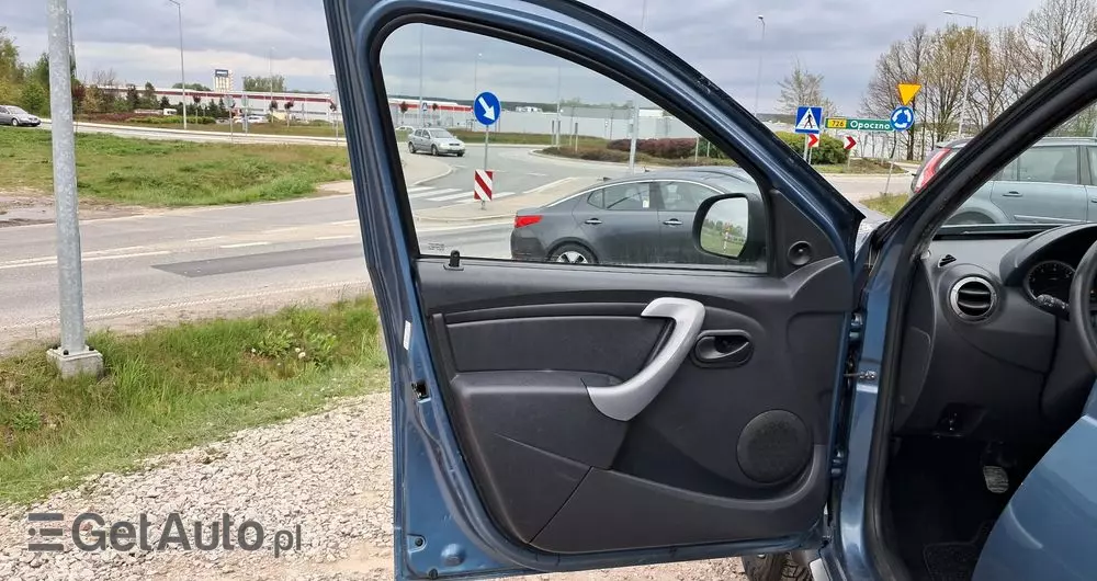 DACIA Duster 1.6 16V 4x2 Laureate