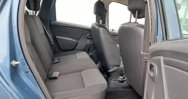 DACIA Duster 1.6 16V 4x2 Laureate