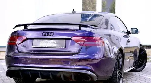 AUDI S5 