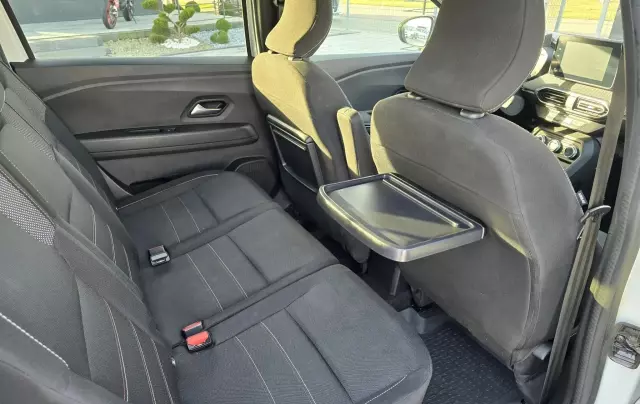 DACIA Jogger 1.0 TCe (110 KM) 7 Seat