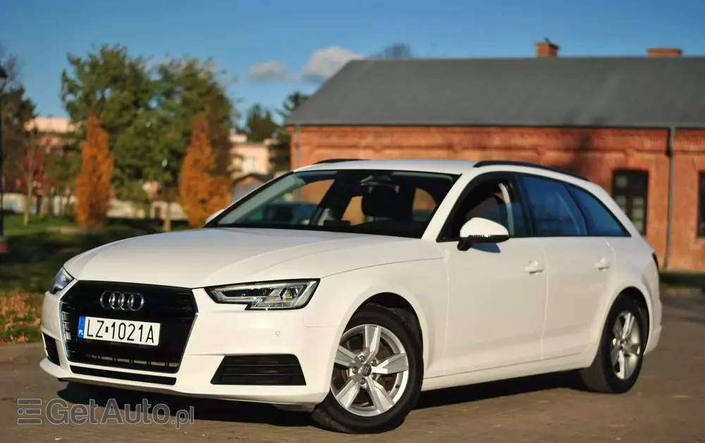 AUDI A4 35 TFSI S tronic