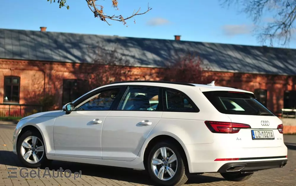 AUDI A4 35 TFSI S tronic