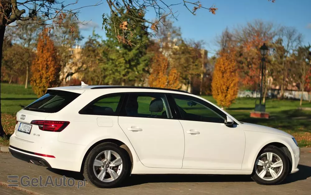 AUDI A4 35 TFSI S tronic