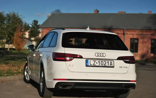 AUDI A4 35 TFSI S tronic