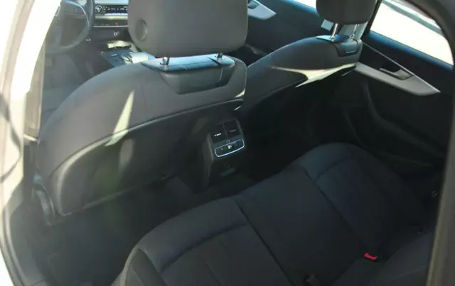 AUDI A4 35 TFSI S tronic