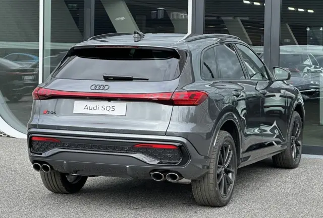AUDI SQ5 