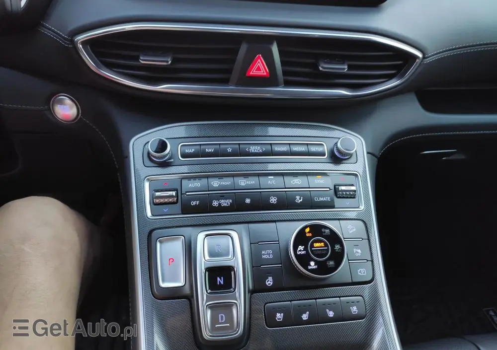 HYUNDAI Santa Fe 1.6 T-GDI HEV Platinum 4WD