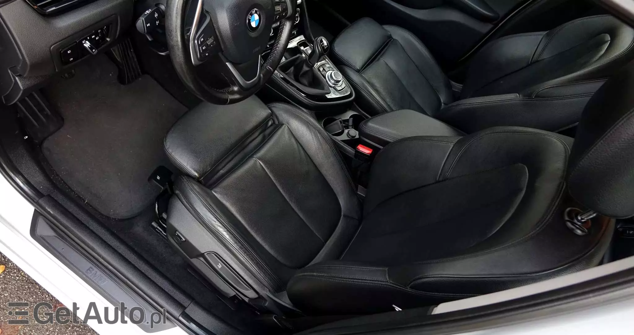 BMW Seria 2 218d Active Tourer Advantage