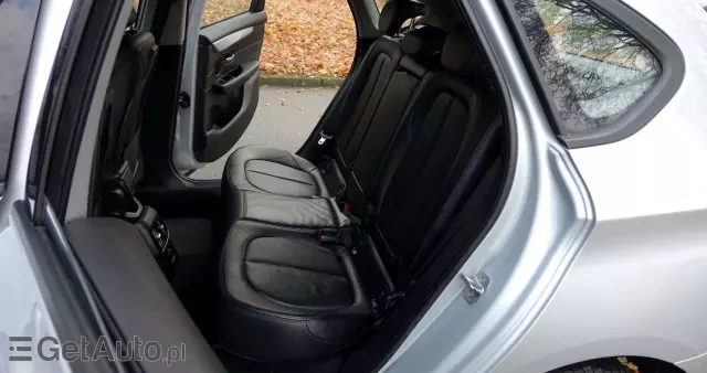 BMW Seria 2 218d Active Tourer Advantage