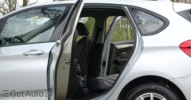 BMW Seria 2 218d Active Tourer Advantage