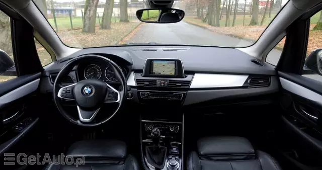 BMW Seria 2 218d Active Tourer Advantage