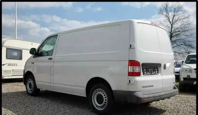 VOLKSWAGEN TRANSPORTER 