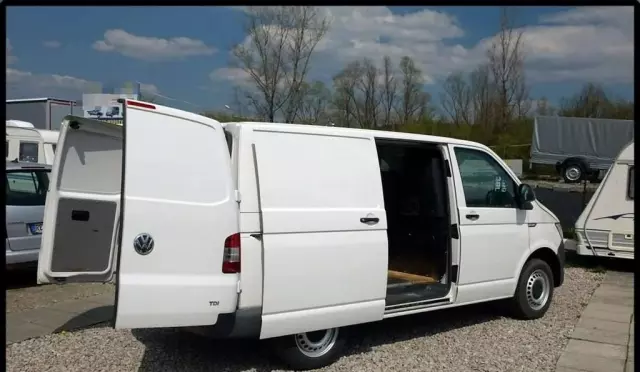 VOLKSWAGEN TRANSPORTER 