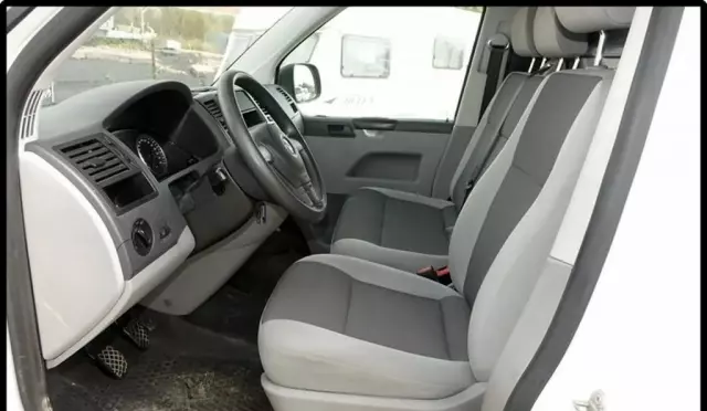 VOLKSWAGEN TRANSPORTER 