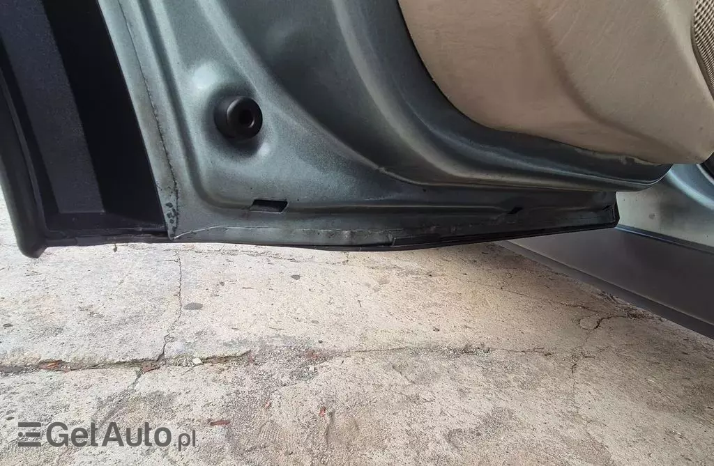 FORD Maverick 2.3 i 16V AWD (150 KM)