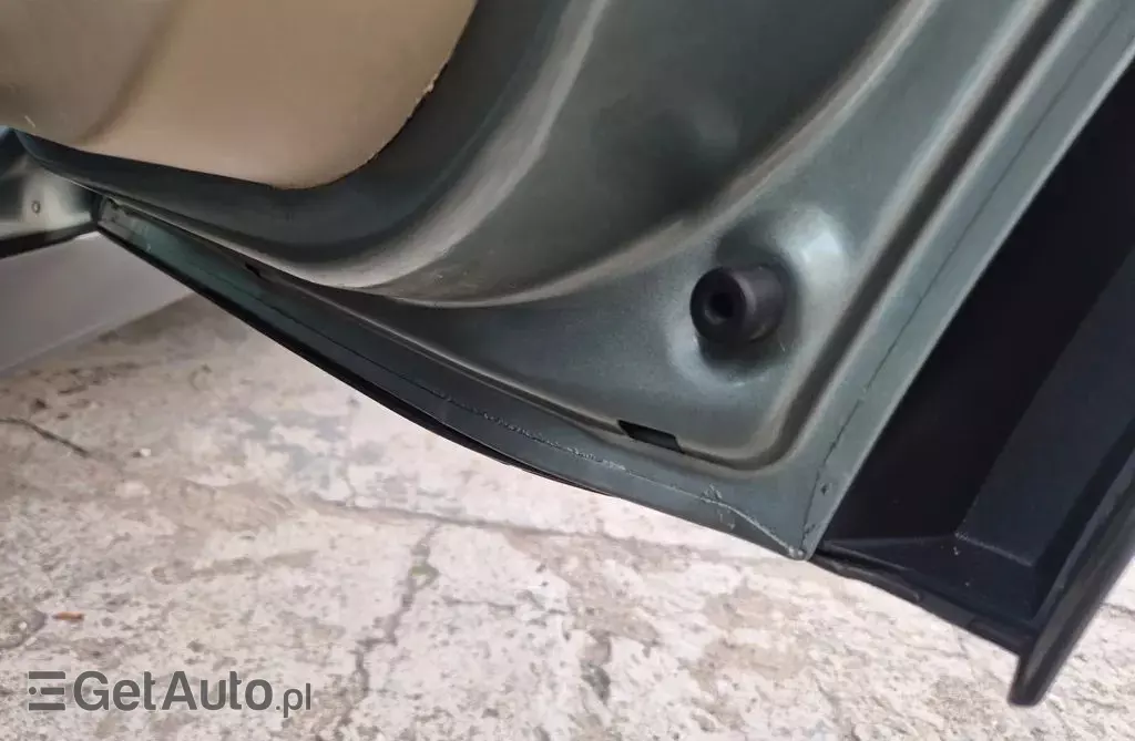 FORD Maverick 2.3 i 16V AWD (150 KM)