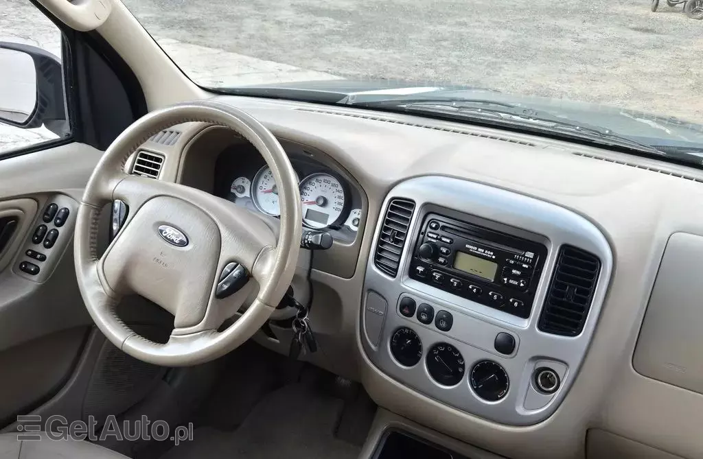 FORD Maverick 2.3 i 16V AWD (150 KM)