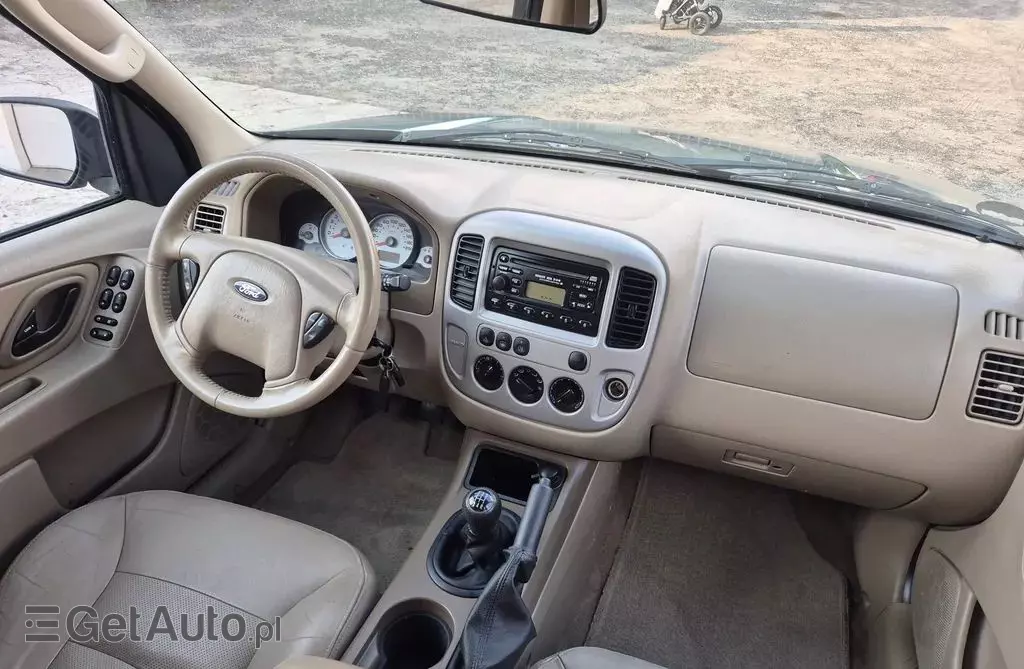 FORD Maverick 2.3 i 16V AWD (150 KM)