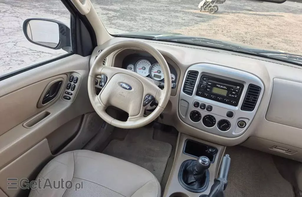 FORD Maverick 2.3 i 16V AWD (150 KM)