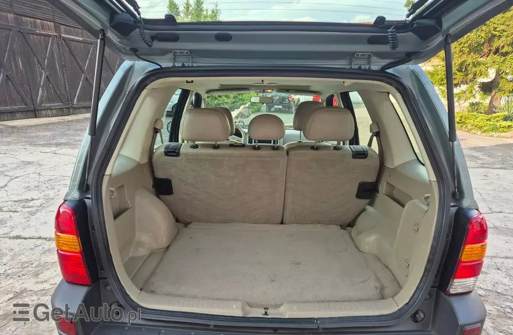 FORD Maverick 2.3 i 16V AWD (150 KM)