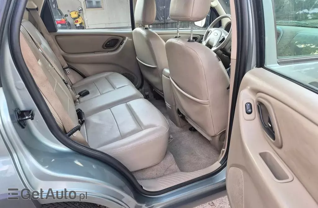 FORD Maverick 2.3 i 16V AWD (150 KM)