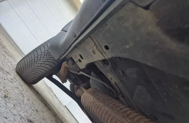 FORD Maverick 2.3 i 16V AWD (150 KM)