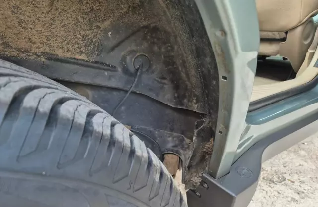 FORD Maverick 2.3 i 16V AWD (150 KM)