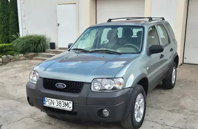 FORD Maverick 2.3 i 16V AWD (150 KM)