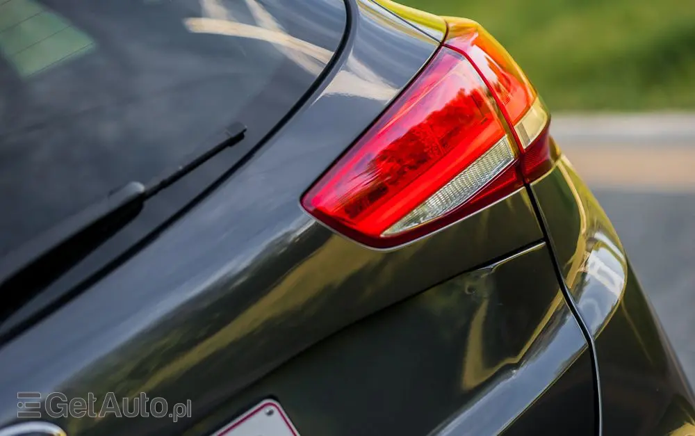 KIA Ceed 1.6 CRDi 136 ISG Platinum Edition