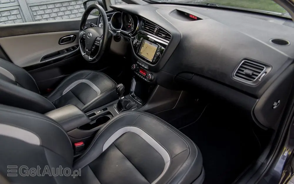 KIA Ceed 1.6 CRDi 136 ISG Platinum Edition