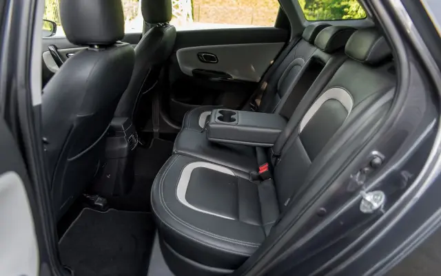 KIA Ceed 1.6 CRDi 136 ISG Platinum Edition