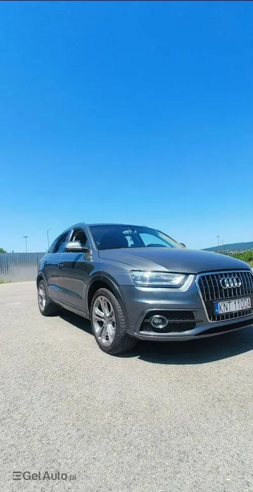 AUDI Q3 