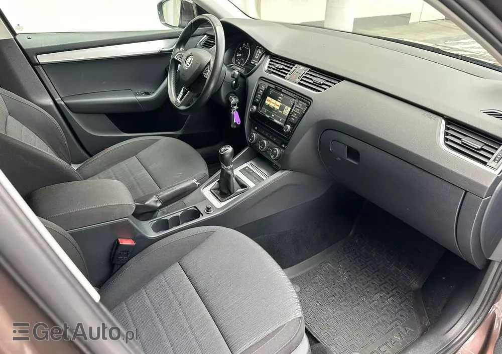 SKODA Octavia 1.4 TSI Style