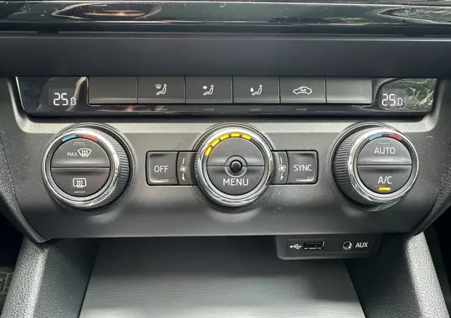 SKODA Octavia 1.4 TSI Style