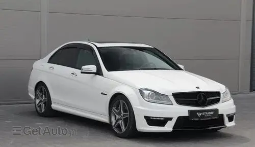 MERCEDES-BENZ Klasa C 63 AMG  