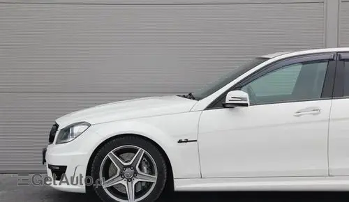 MERCEDES-BENZ Klasa C 63 AMG  