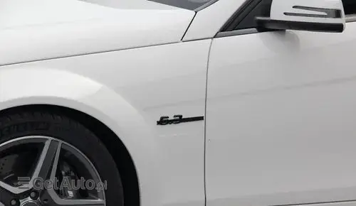 MERCEDES-BENZ Klasa C 63 AMG  