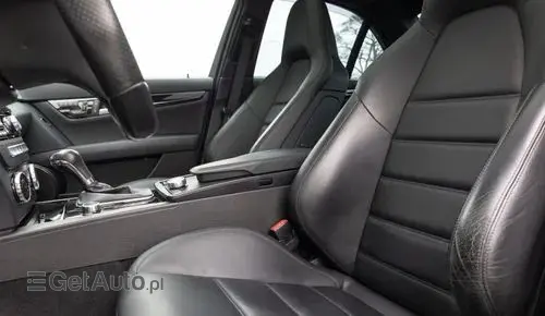 MERCEDES-BENZ Klasa C 63 AMG  