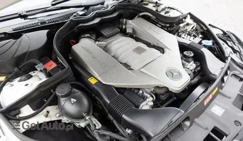MERCEDES-BENZ Klasa C 63 AMG  