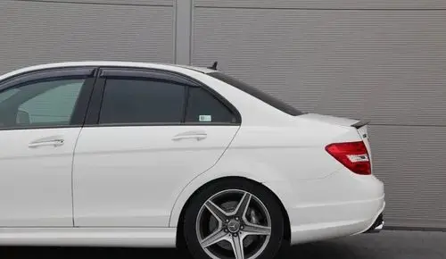 MERCEDES-BENZ Klasa C 63 AMG  