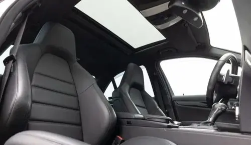 MERCEDES-BENZ Klasa C 63 AMG  