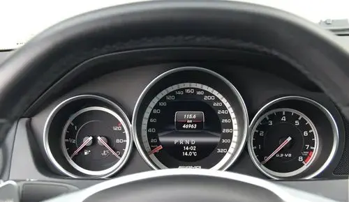 MERCEDES-BENZ Klasa C 63 AMG  