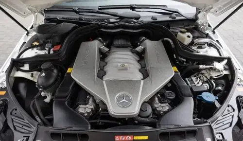 MERCEDES-BENZ Klasa C 63 AMG  