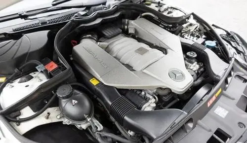 MERCEDES-BENZ Klasa C 63 AMG  