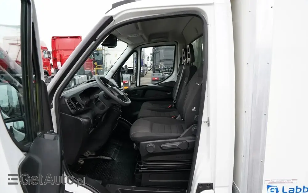 IVECO DAILY 35-160 / KONTENER 4,3 M / WINDA / BLIŹNIAK   DMC: 3500 KG /  2022 