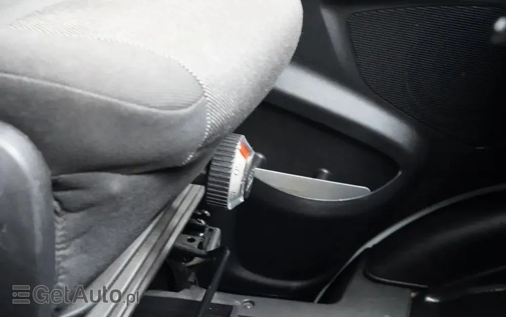 IVECO DAILY 35-160 / KONTENER 4,3 M / WINDA / BLIŹNIAK   DMC: 3500 KG /  2022 