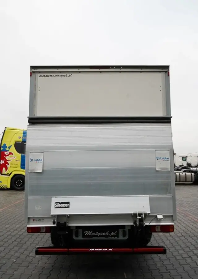 IVECO DAILY 35-160 / KONTENER 4,3 M / WINDA / BLIŹNIAK   DMC: 3500 KG /  2022 