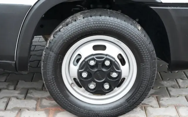 IVECO DAILY 35-160 / KONTENER 4,3 M / WINDA / BLIŹNIAK   DMC: 3500 KG /  2022 