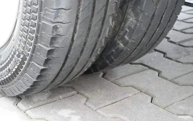 IVECO DAILY 35-160 / KONTENER 4,3 M / WINDA / BLIŹNIAK   DMC: 3500 KG /  2022 