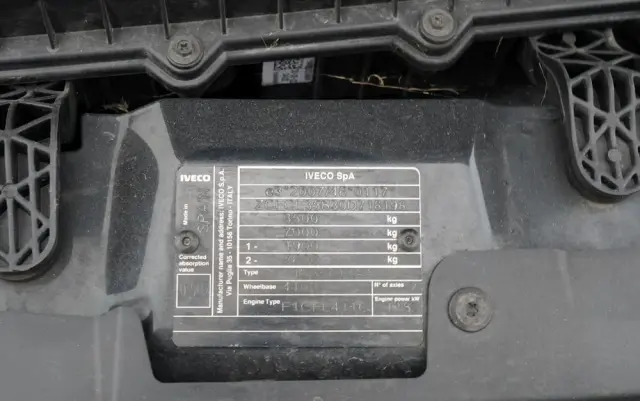 IVECO DAILY 35-160 / KONTENER 4,3 M / WINDA / BLIŹNIAK   DMC: 3500 KG /  2022 
